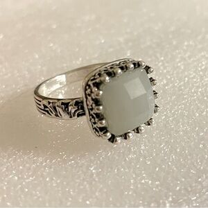 Cushion Cut Cloud Color Gemstones On Silver Plated Sitting Ring 💍